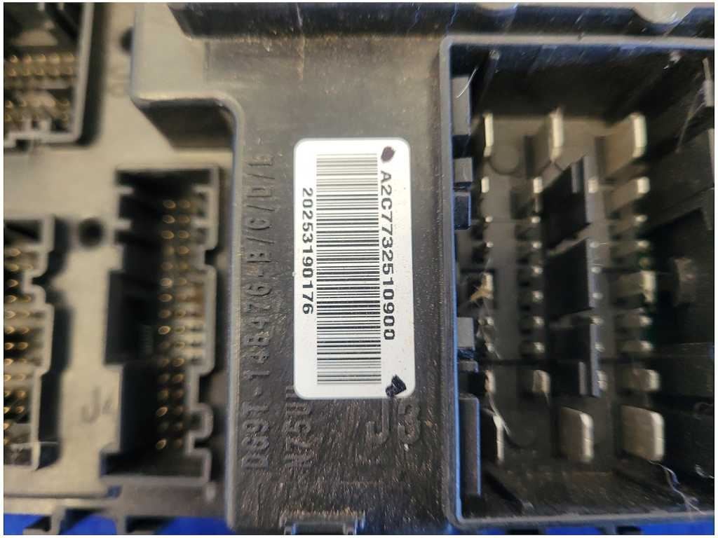 47647851