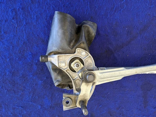 2013-2017 Chevrolet Caprice 6.0L Sedan Windshield Wiper Motor Blade Arm
