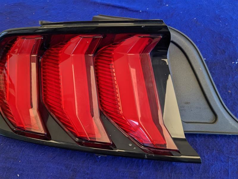 2018-2023 Ford Mustang GT S550 Driver Left LH Taillight Lamp Brake Lens Red - The Parts Farm