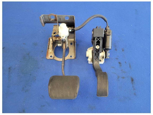 2003-2004 Mercury Marauder 4.6L 4v Brake Pedal Kit Automatic Transmission 2522 - The Parts Farm