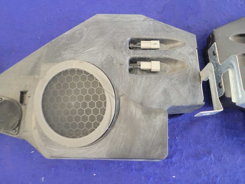1994-1998 Ford Mustang GT Cobra Convertible Rear Quarter Speaker Box 2323 - The Parts Farm