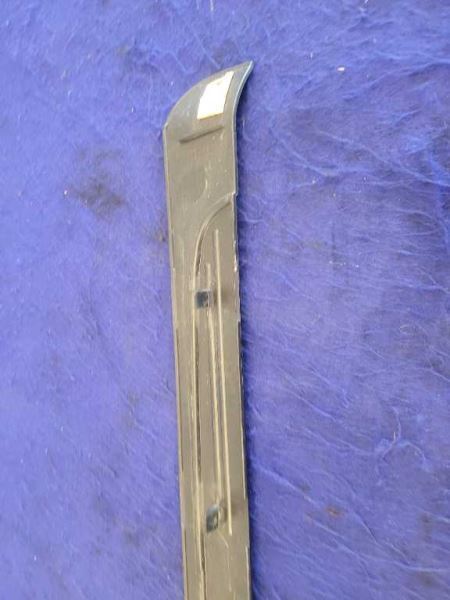 2003-2006 Chevrolet SSR Pickup Truck Passenger Front Door Sill Plate 2426 - The Parts Farm