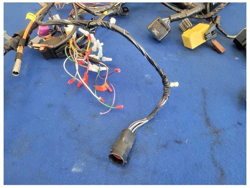 2003 Ford Mustang GT 4.6L Coupe Dash Harness Wire Plug *Cut* 2556 - The Parts Farm