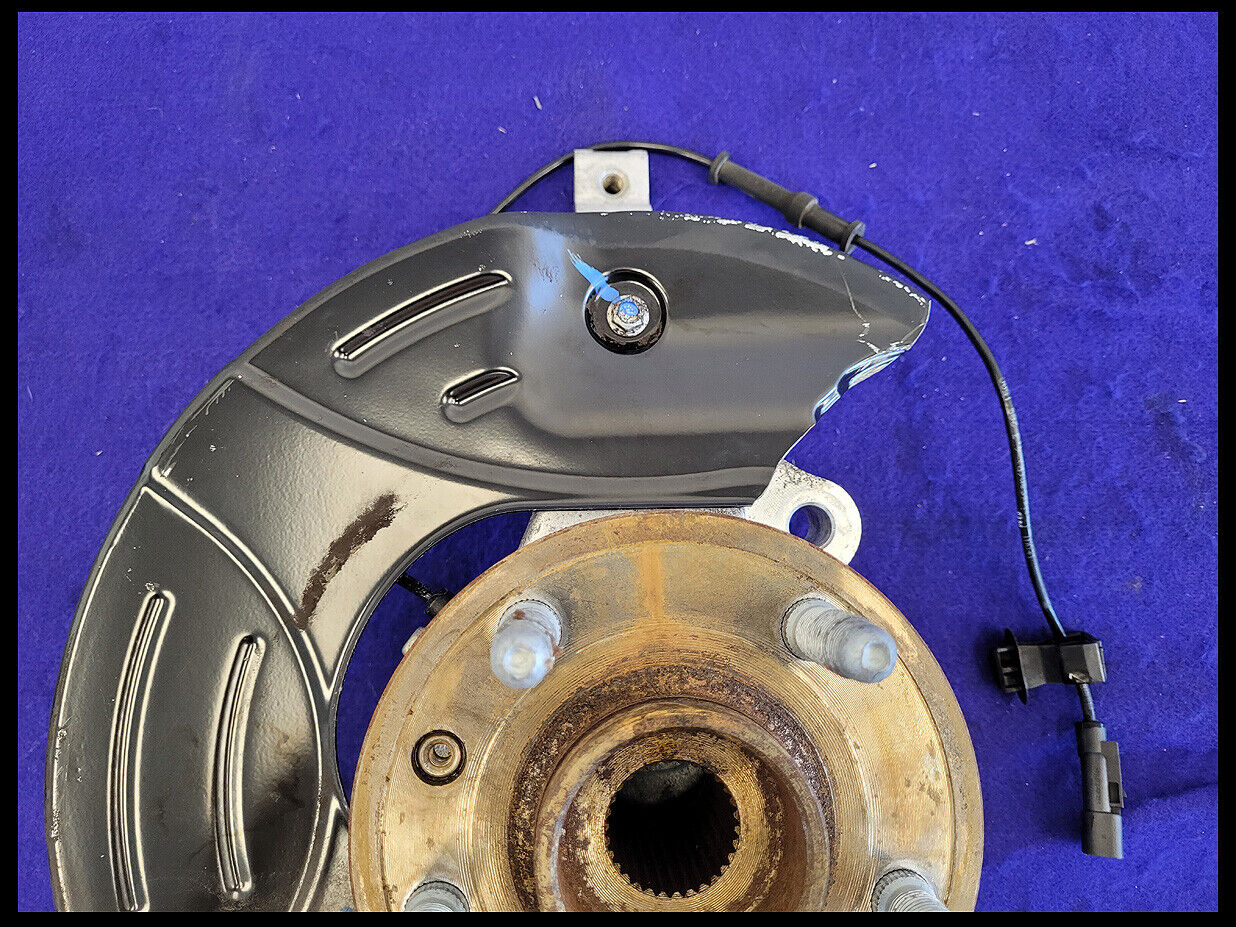 2010-2015 Chevrolet Camaro SS Driver Left LH Front Spindle Knuckle Hub ABS Dust - The Parts Farm