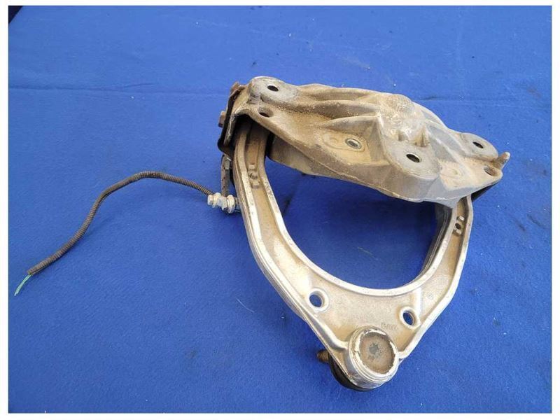 2004-2006 Porsche Cayenne Turbo 4.5L Passenger Front Control Arm 2137 - The Parts Farm