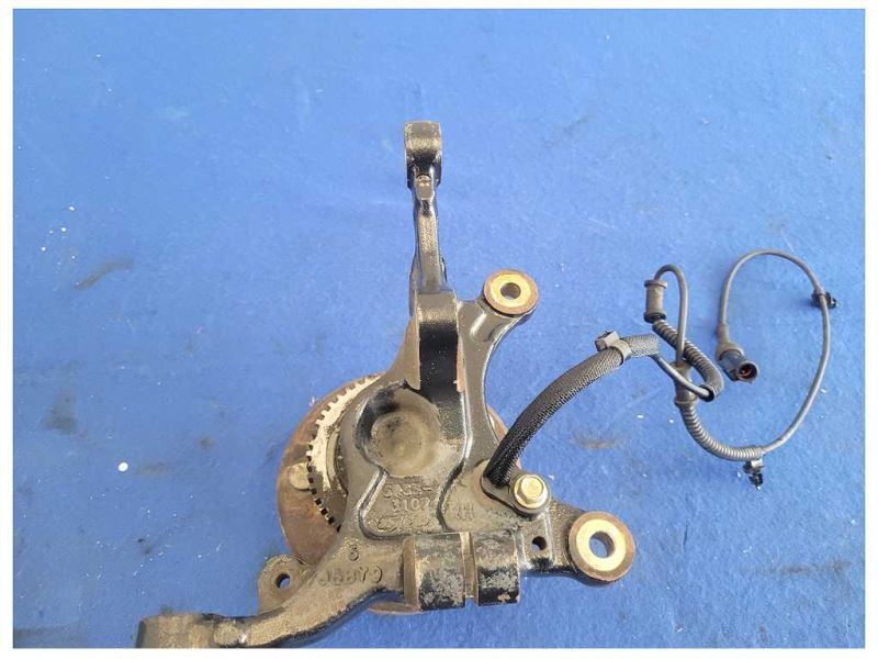 2005-2009 Ford Mustang GT 4.6L Saleen Passenger Front Spindle Knuckle Hub 2453 - The Parts Farm