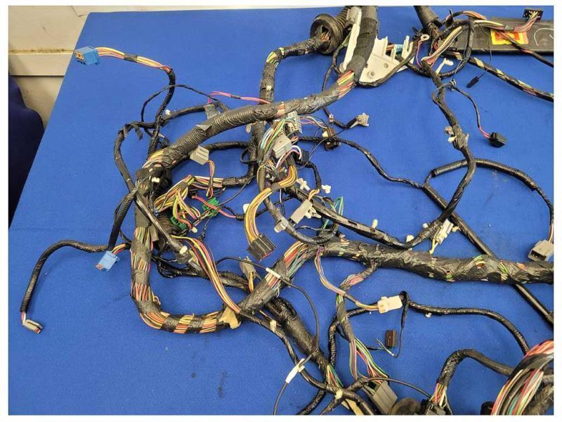 2003-2004 Mercury Marauder 4.6L 4v Body Harness Wire Plug *Broken* 2534 - The Parts Farm