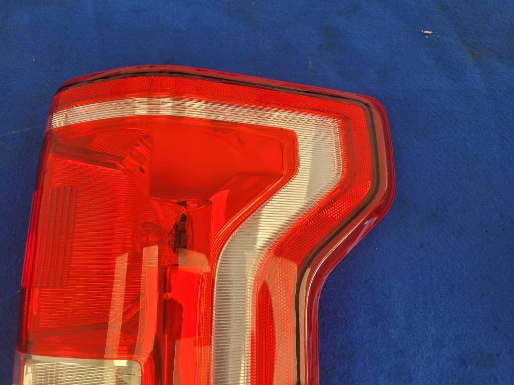 2015-2017 Ford F150 4x4 Pickup Truck Passenger Rear Taillight Brake Light 2505 - The Parts Farm