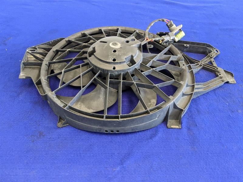 2001-2004 Ford Mustang Cobra SVT DOHC 4.6L Fan Cooling Single Engine Cool - The Parts Farm
