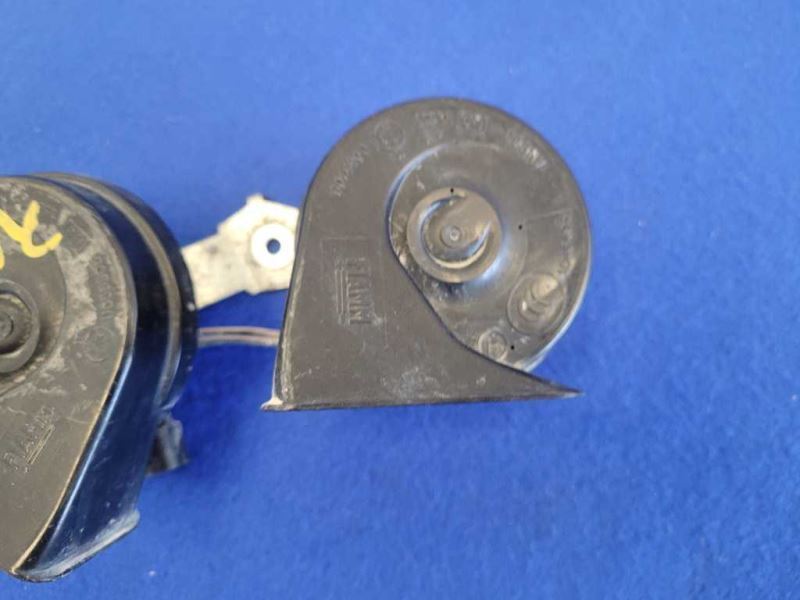 2011-2014 Ford Mustang GT 5.0L S197 Horn Sound Noise Emergency Dual 2473 - The Parts Farm