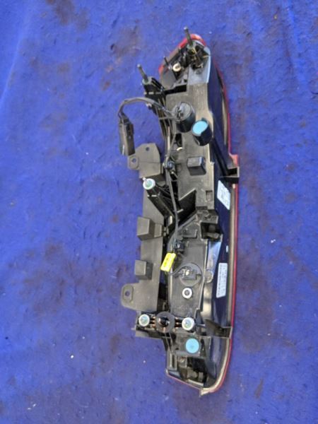 2016-2018 Chevrolet Camaro LS LT SS Passenger Taillight Lamp Lens New Take Off - The Parts Farm