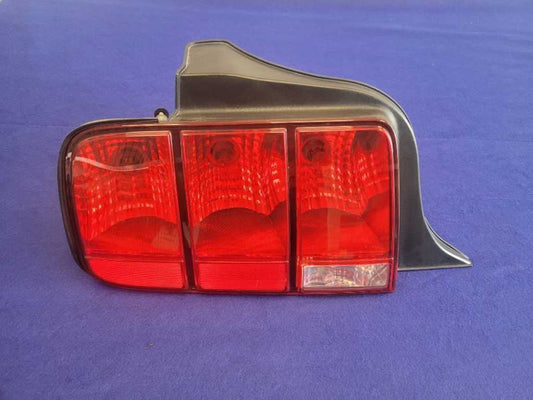 2005-2009 Ford Mustang GT GT500 Driver Left Taillight Rear Lamp Brake 2410 - The Parts Farm