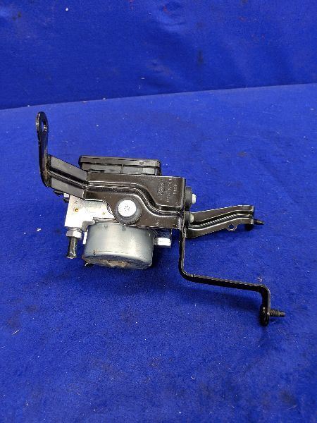 2015-2020 Ford Mustang GT 5.0L S550 Anti Lock Brake ABS Module Modulator - The Parts Farm