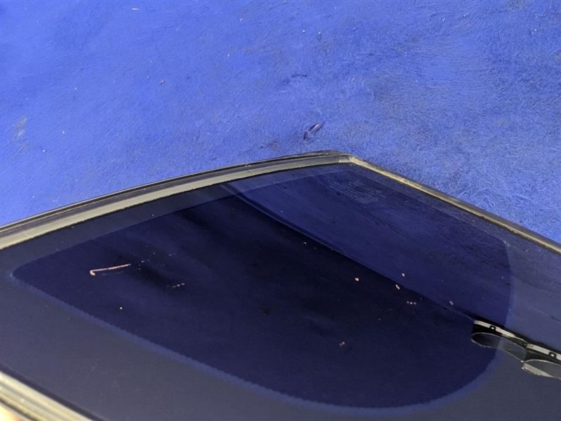 2014-2017 Chevrolet Caprice SS 6.2L Passenger Right Rear Door Vent Glass OEM - The Parts Farm