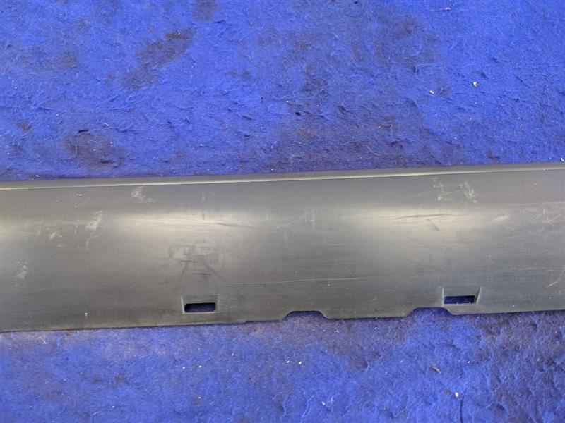 2005-2009 Ford Mustang GT Passenger Right RH Rocker Panel Moulding NEW TAKE OFF - The Parts Farm
