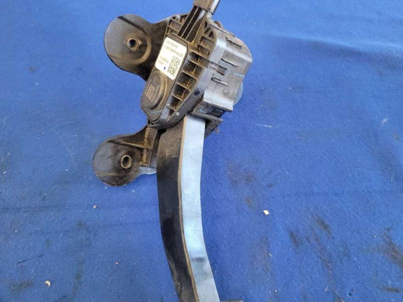 2015-2017 Ford Mustang GT S550 Gas Pedal Assembly Premium - The Parts Farm