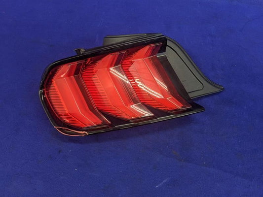 2018-2023 Ford Mustang GT 5,0L Driver LH Left Tail Light Lamp Lights Brake OEM