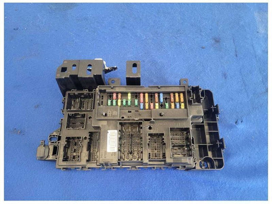 2021 Ford Mustang GT S550 Coupe Body Control Module BCM Wire Fuse Front 2560 - The Parts Farm