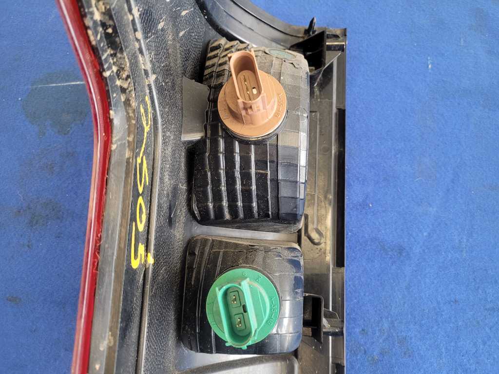 2015-2017 Ford F150 4x4 Pickup Truck Passenger Rear Taillight Brake Light 2505 - The Parts Farm