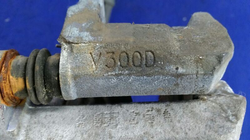 2011-2014 FORD MUSTANG GT FRONT DRIVER LEFT BRAKE CALIPER FRONT CALIFORNIA SP 20 - The Parts Farm