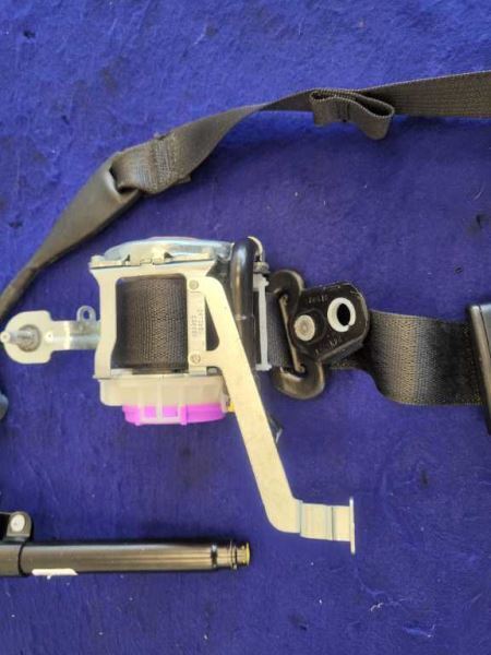 2015-2017 Ford Mustang GT S550 Passenger Convertible Front Seat Belt 2408 - The Parts Farm