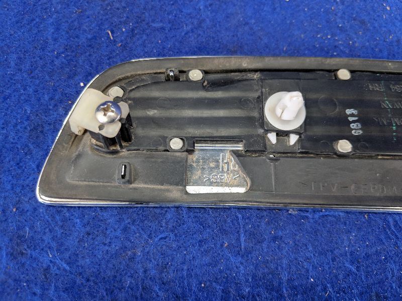 2014-2017 Chevrolet Caprice SS Passenger Corner Park Light Park Lamp-turn Signal - The Parts Farm