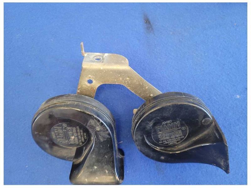 1994-1998 Ford Mustang GT 5.0L Front Dual Emergency Horn Noise 2521 - The Parts Farm