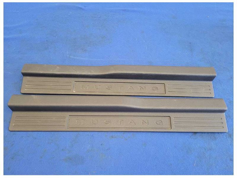 2010-2014 Ford Mustang GT 4.6L Pair Door Sill Plates Scuff Covers Base 2479 - The Parts Farm