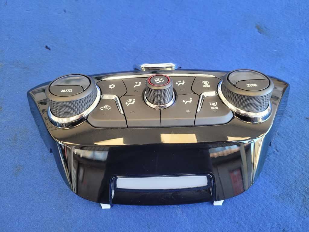 2016-2017 Chevrolet SS 6.2L Sedan HVAC Control Air Conditioning AC 2602 - The Parts Farm