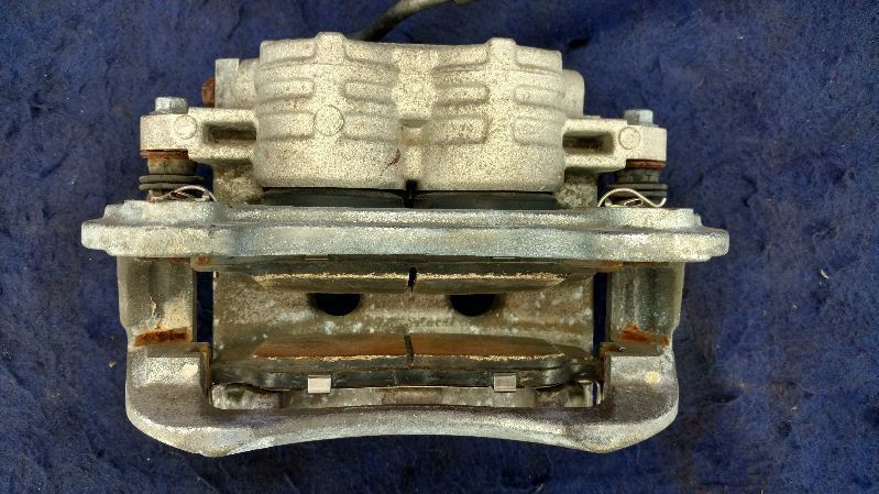 2011-2014 FORD MUSTANG GT FRONT DRIVER LEFT BRAKE CALIPER FRONT CALIFORNIA SP 20 - The Parts Farm