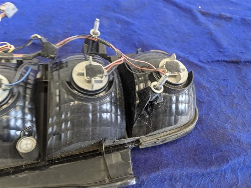 2005-2009 Ford Mustang GT GT500 Driver Left LH Taillight Lamp Brake Lens - The Parts Farm