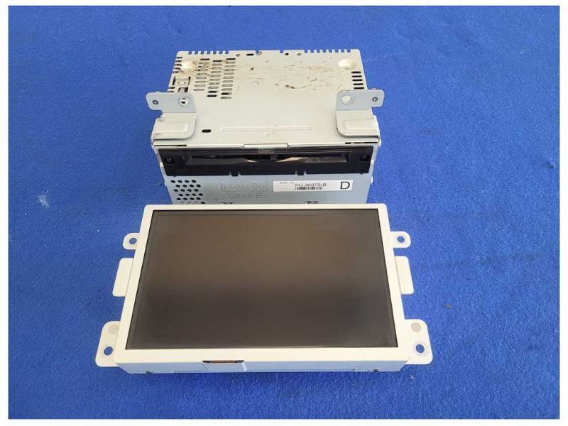 2017 Ford Mustang GT S550 Audio Radio Receiver AM FM CD Single Disc 2551 - The Parts Farm