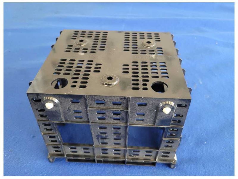 2008-2009 Pontiac G8 Sedan 6.0L V8 Bracket Support Hold Receiver Audio 2529 - The Parts Farm