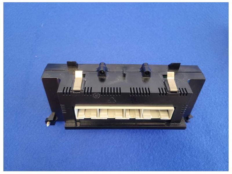 2004-2006 Porsche Cayenne Turbo 4.5L Front Temperature Control Switch 2137 - The Parts Farm