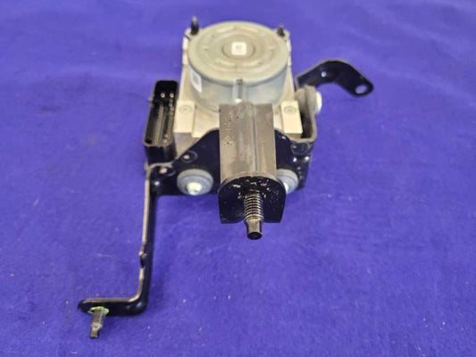 2015-2020 Ford Mustang GT350 Shelby Anti-Lock Brake Module Control Pump