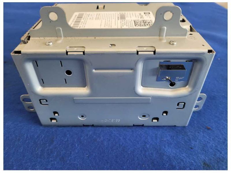 2015 Chevrolet Camaro SS Radio Faceplate Receiver Stereo Audio AM FM 2554 - The Parts Farm