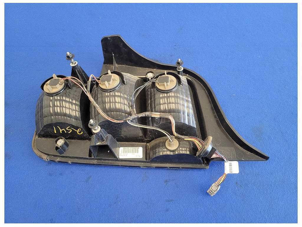 2005-2009 Ford Mustang GT GT500 Passnenger Rear Taillight Brake Lamp 2541 - The Parts Farm