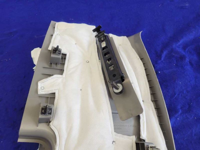 2017-2020 Ford F250SD Pickup Truck Front Seat Belt Front Bucket Bench 2296 - The Parts Farm