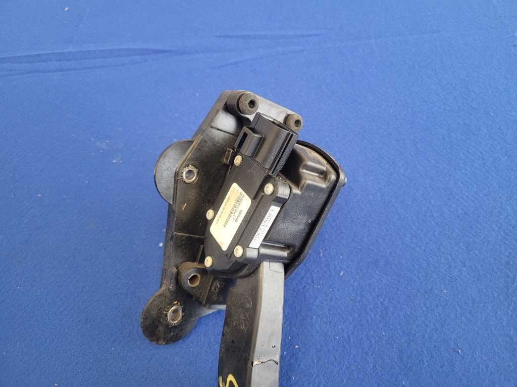 2005-2009 Ford Mustang GT 4.6L Fuel Gas Pedal Throttle Drive By Wire 2645 - The Parts Farm