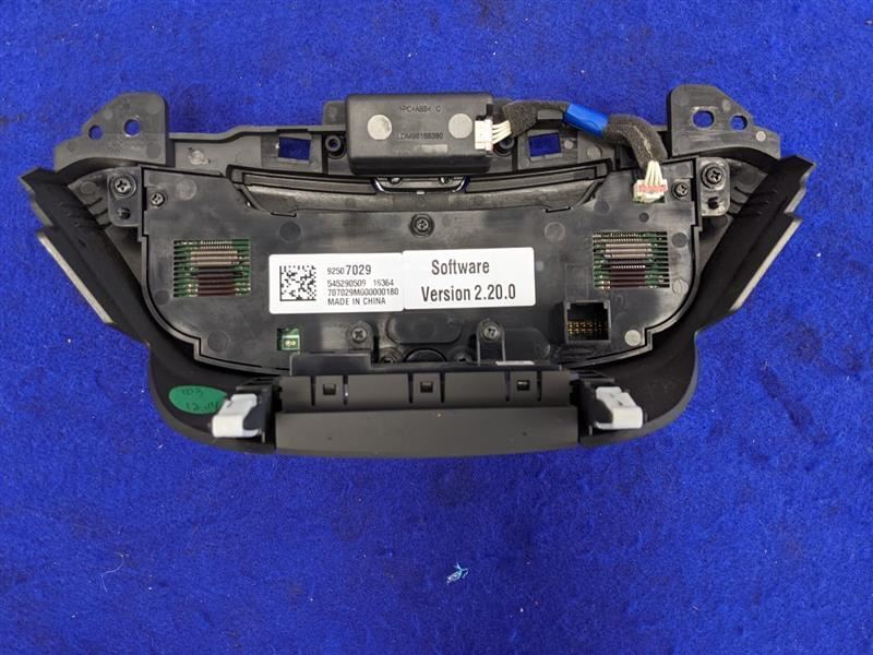 2014-2017 Chevrolet Caprice Sedan HVAC Switch Temperature Control ID 92507029 - The Parts Farm