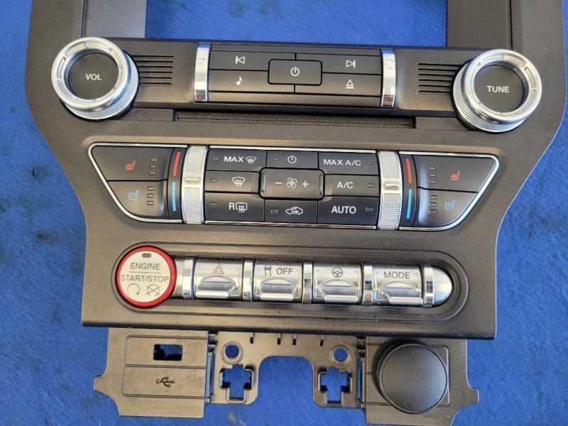 2017 Ford Mustang GT S550 Sync 2 Receiver Non Nav CD Slot Heat Cool Seats 2632 - The Parts Farm