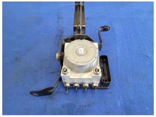 2015-2017 Ford Mustang GT S550 ABS Anti-Lock Brake System Module 2594 - The Parts Farm