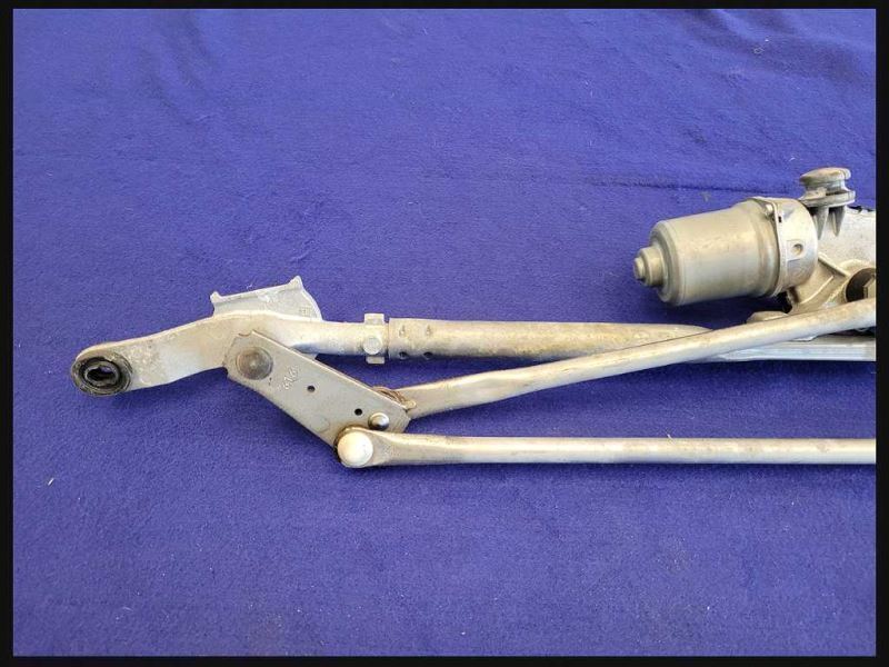 2016-2020 Chevrolet Camaro SS 6.2L Windshield Wiper Linkage Motor - The Parts Farm