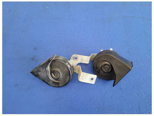 2008-2009 Pontiac G8 Sedan 6.0L V8 Horn Dual Emergency Noise 2529 - The Parts Farm