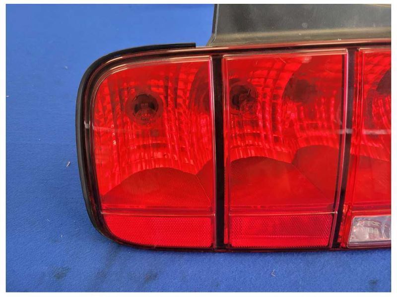 2005-2009 Ford Mustang GT 4.6L Driver LH Rear Taillight Lamp Light Brake 2585 - The Parts Farm