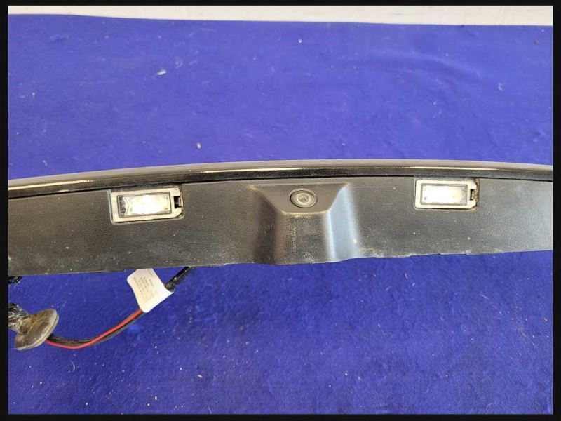 2014-2017 Jeep Grand Cherokee SRT8 6.4L Rear Decklid Emblem Molding Trim - The Parts Farm