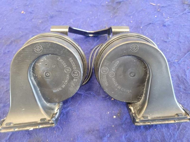 2016-2021 Chevrolet Camaro SS 6.2L LT1 Horn Saftey Noise Bell Front 2434 - The Parts Farm