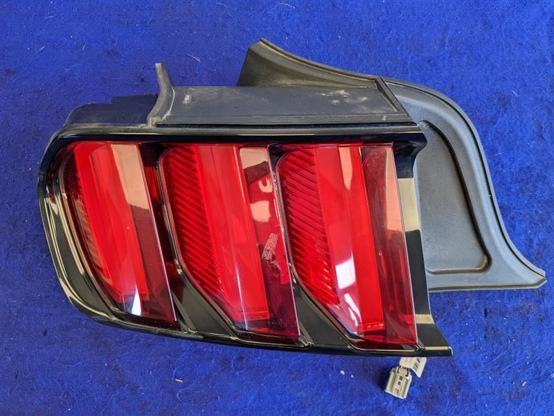 2015-2017 Ford Mustang GT S550 Driver Left LH Taillight Lamp Brake 2197 - The Parts Farm
