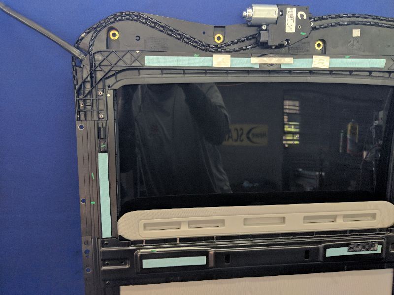 2014-2017 Chevrolet Caprice SS Roof Glass Sun Roof Full Set Up Shade - The Parts Farm