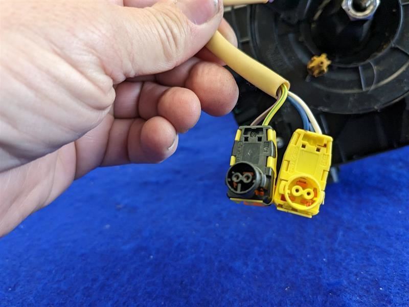 2015-2017 Ford Mustang GT S550 Driver Steering Column Turn Signal 2329 - The Parts Farm